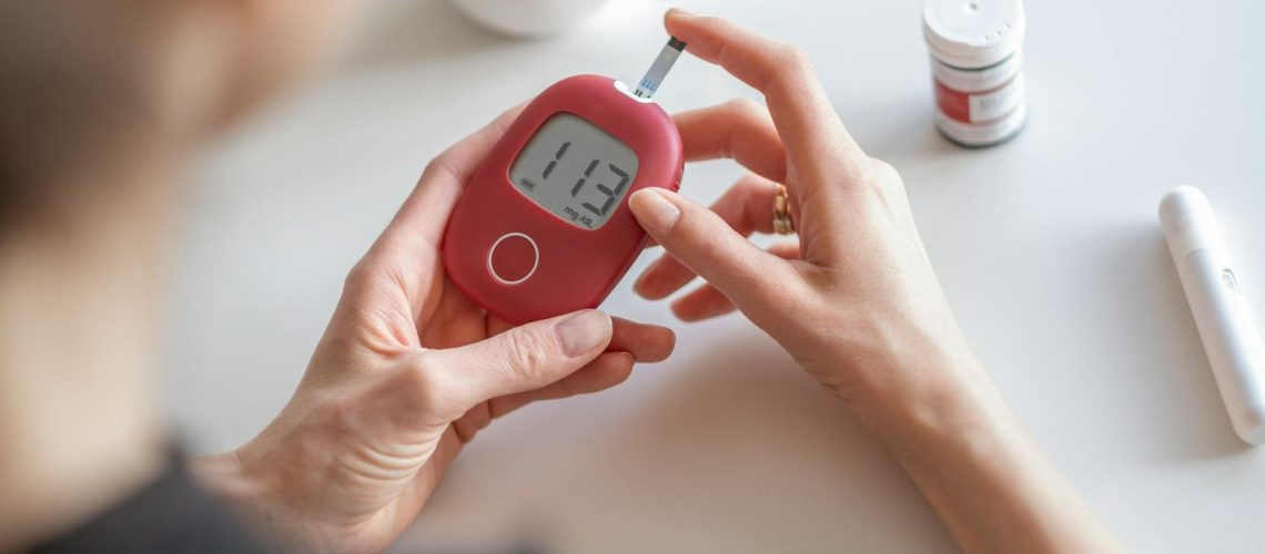 À quoi sert la glycémie capillaire ? Comment s’y prendre ? À quoi sert la glycémie capillaire ? Comment s'y prendre ?